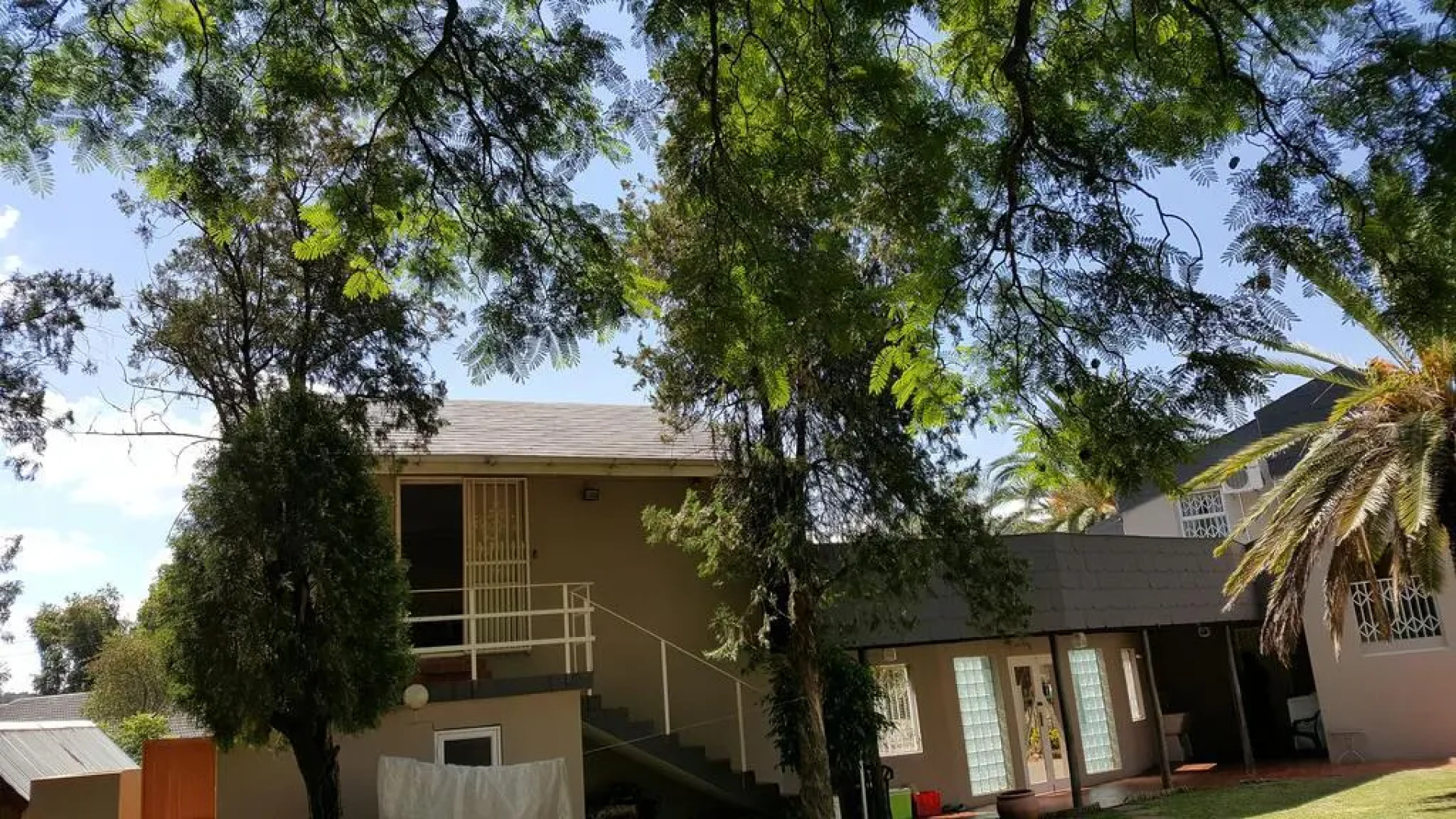 Zinzanathi Guesthouse