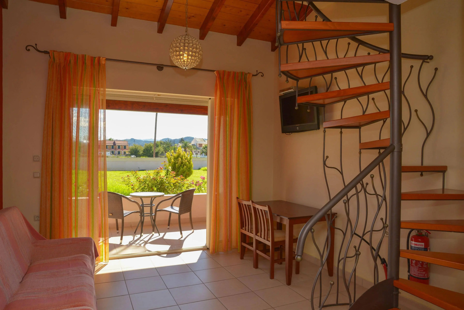 Megali Luxuries Apartments