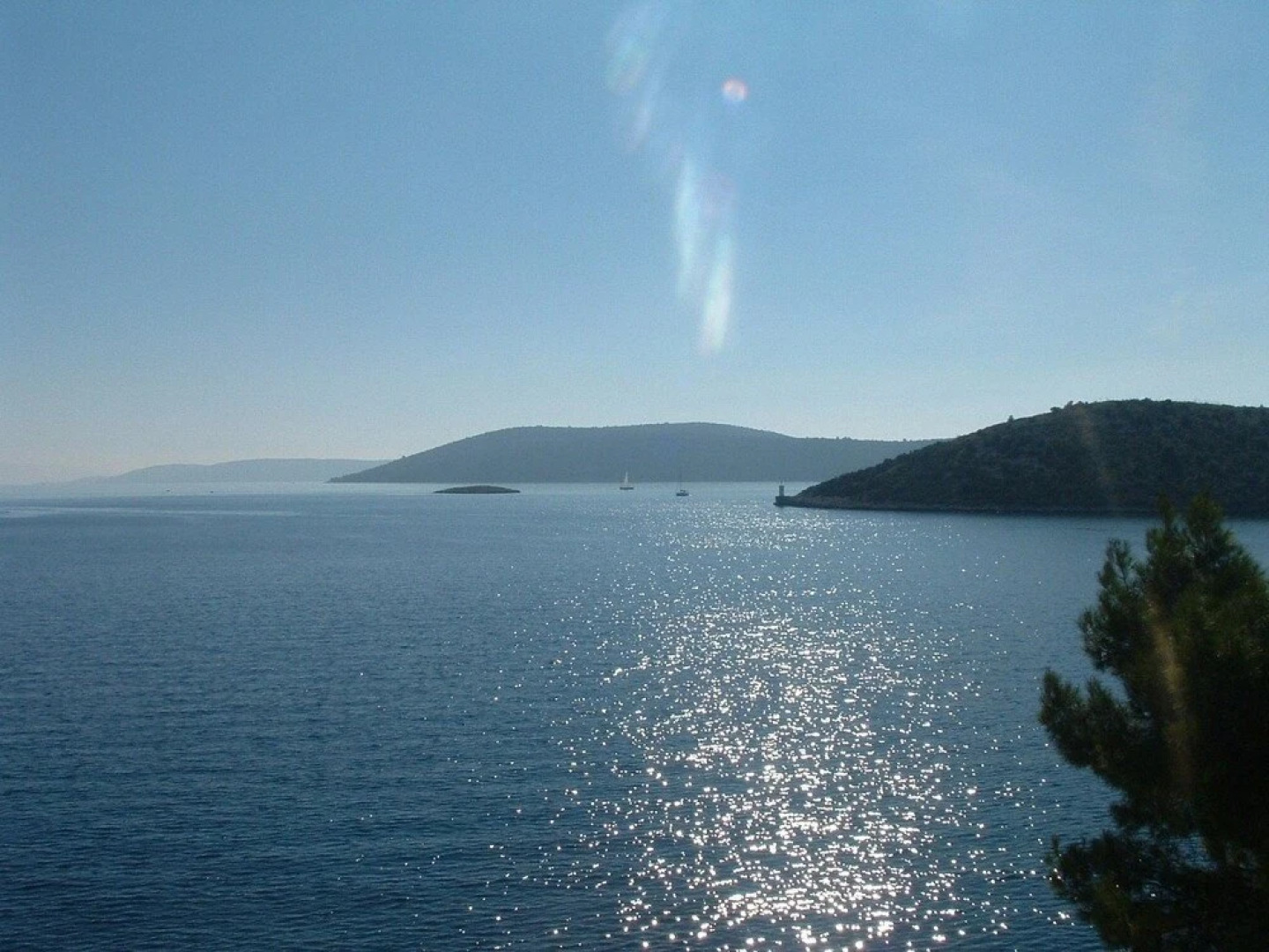 Tonka - 10 m From Beach - A6