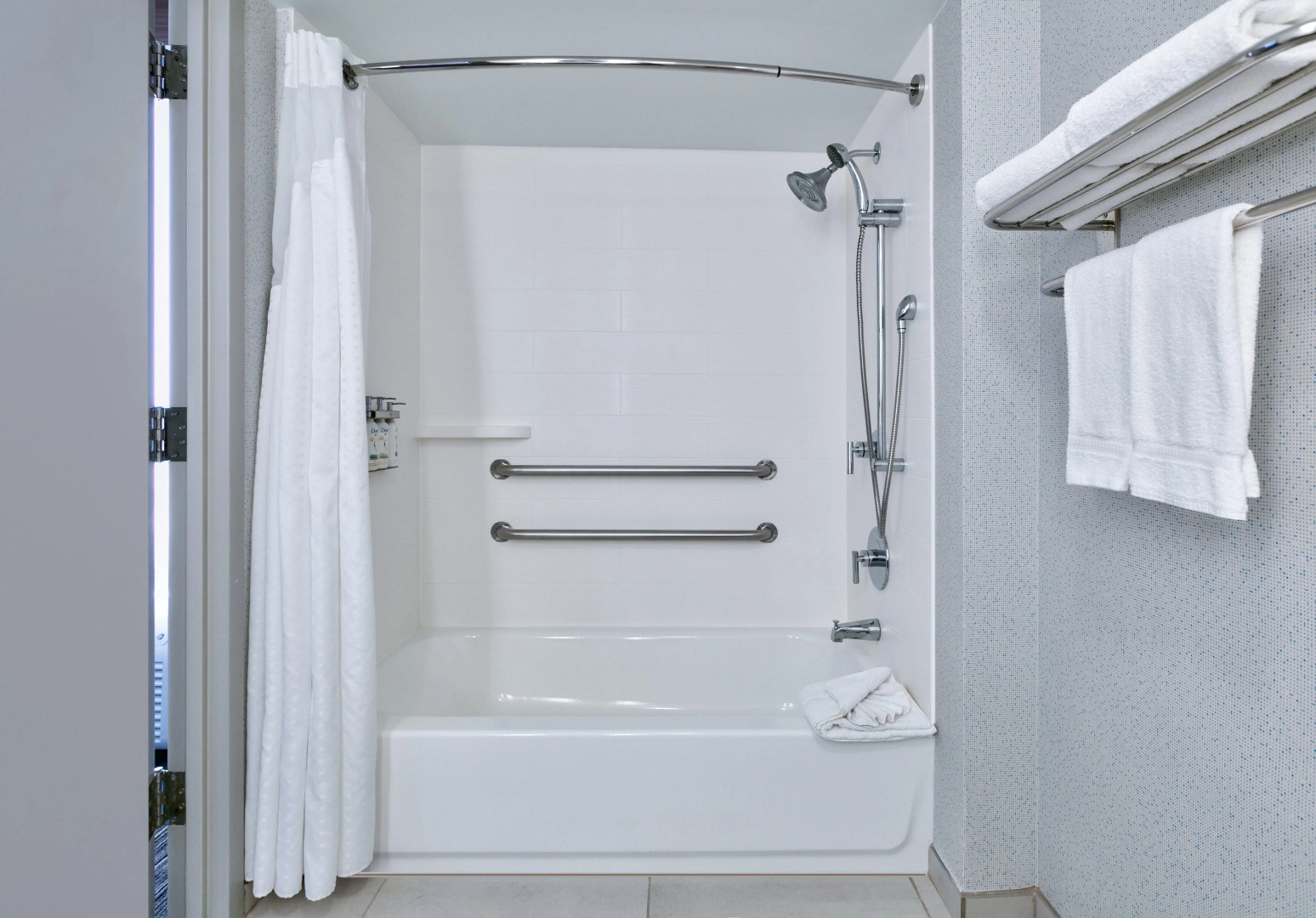 Holiday Inn Express Hotel & Suites DFW Airport South by IHG