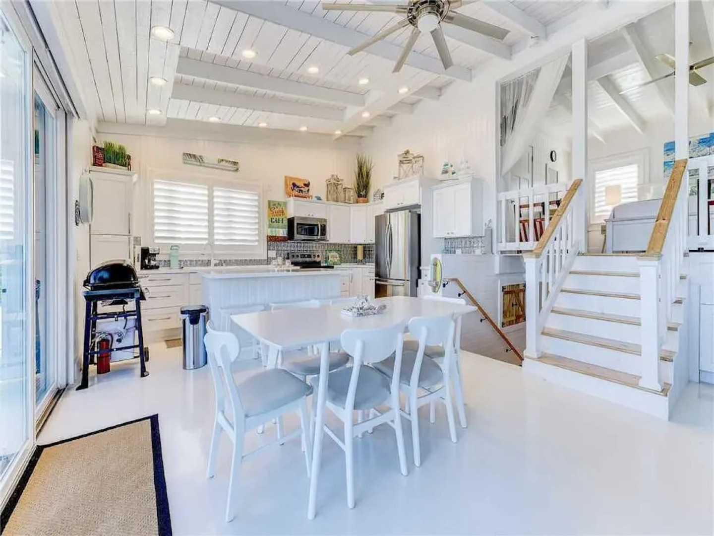 Romantic Beach House, as Seen on Hgtv, 3 Bedrooms, Sleeps 6