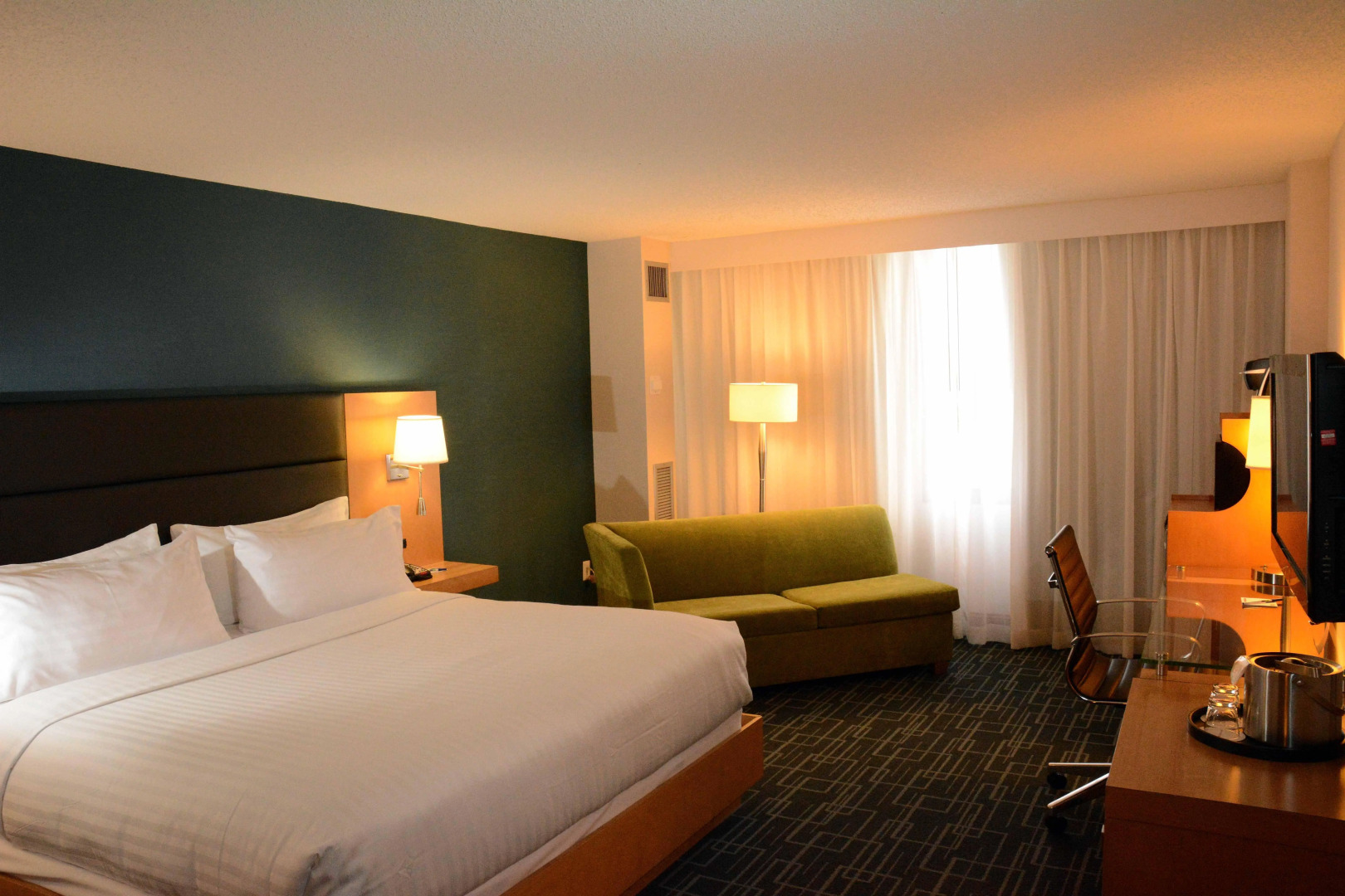 Holiday Inn Express Stamford