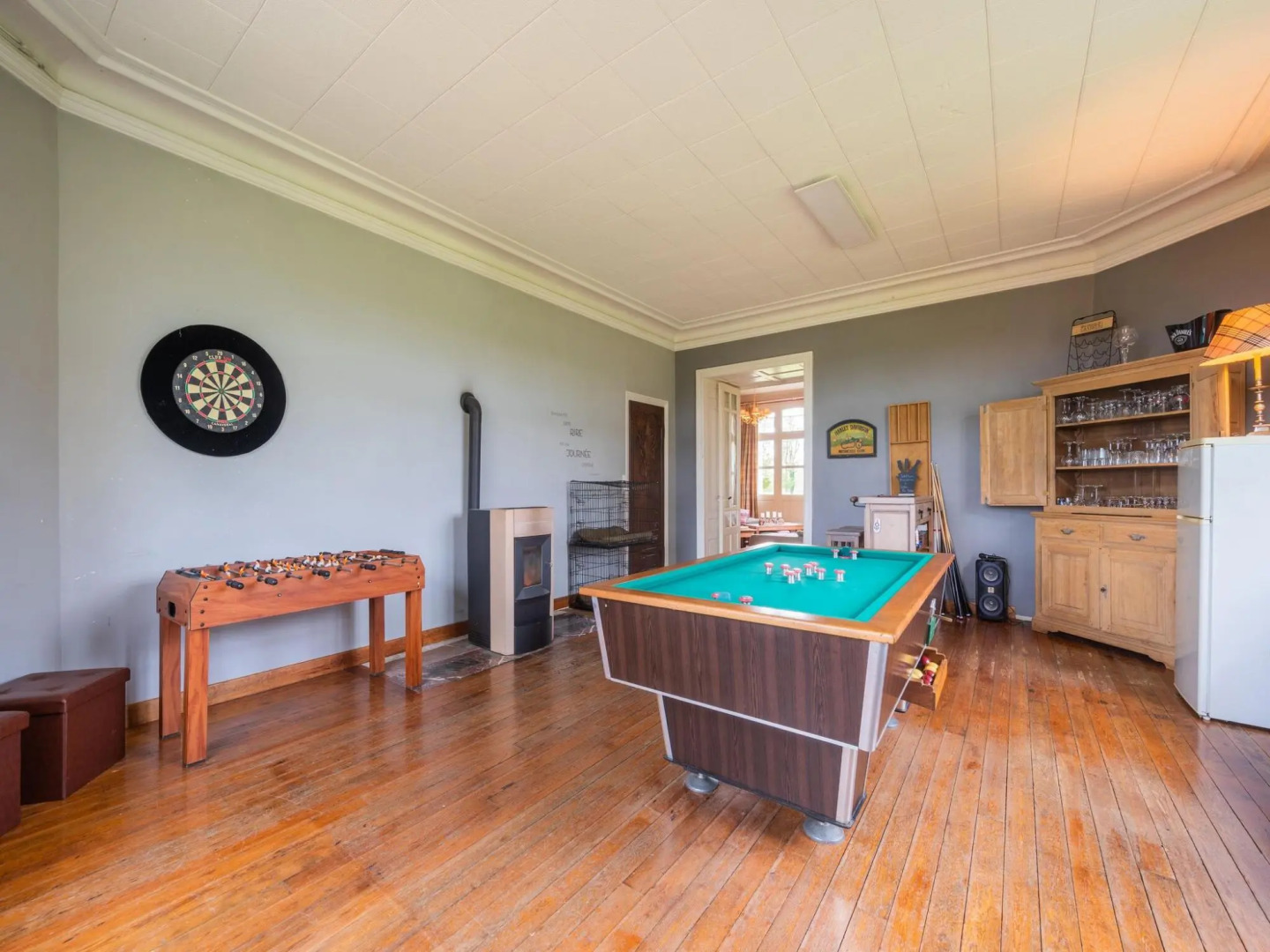 Majestic villa in Pouru-Saint-Remy with garden