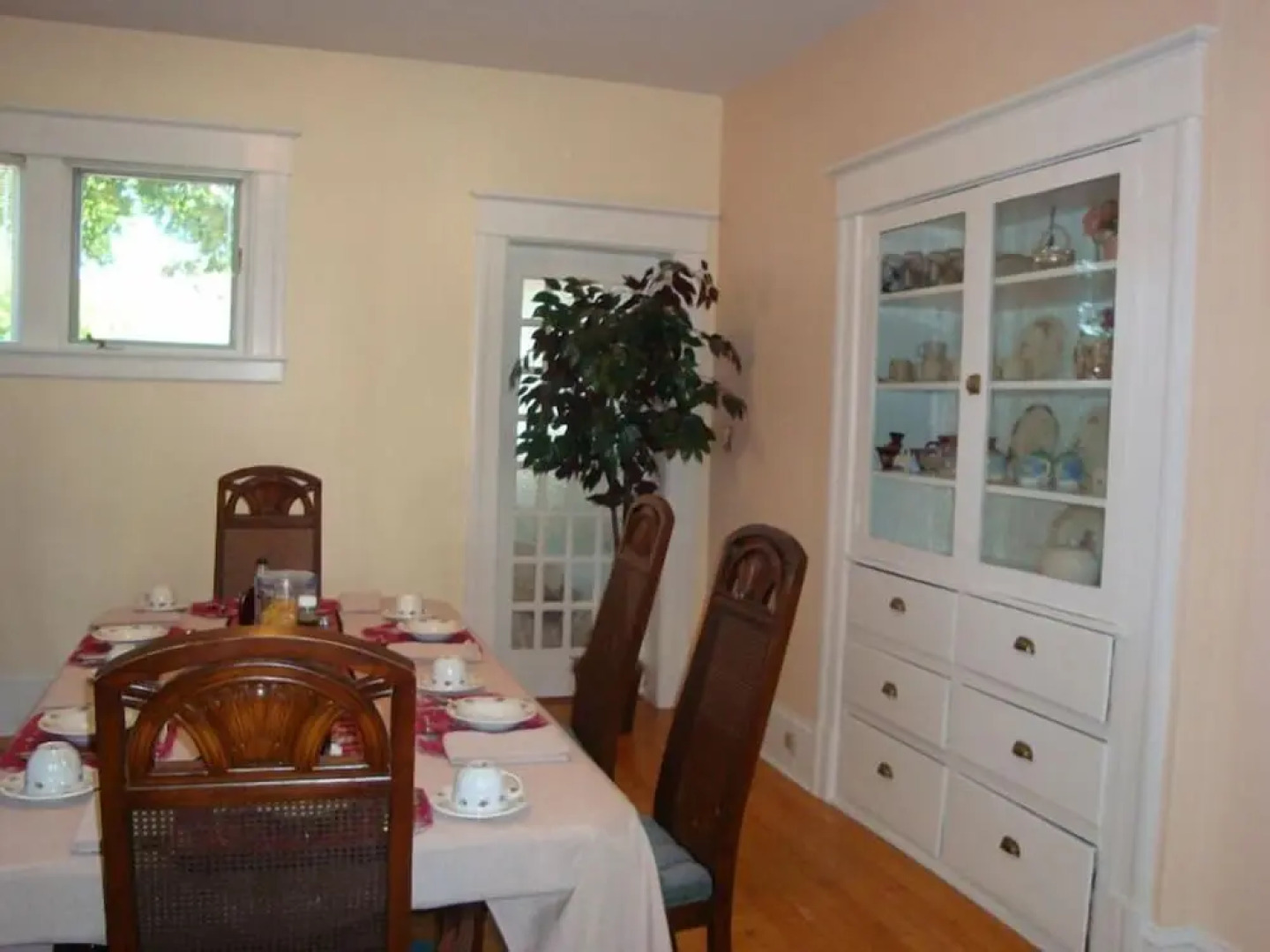 Downtown Bed And Breakfast