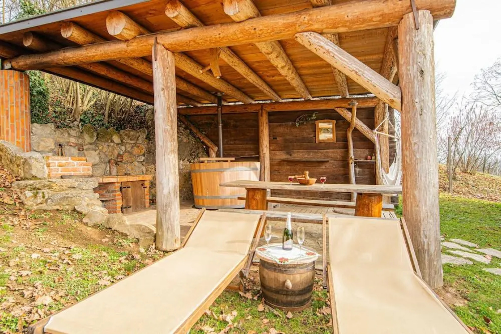 Vineyard Cottage Rataj 1 Hot Tub