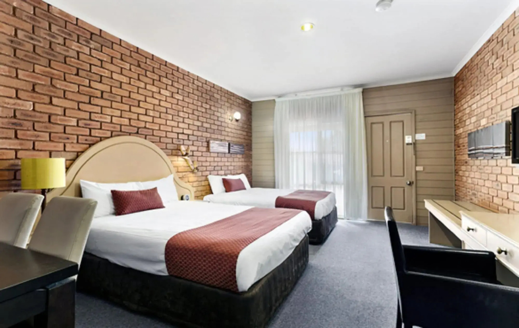 Quality Inn Colonial