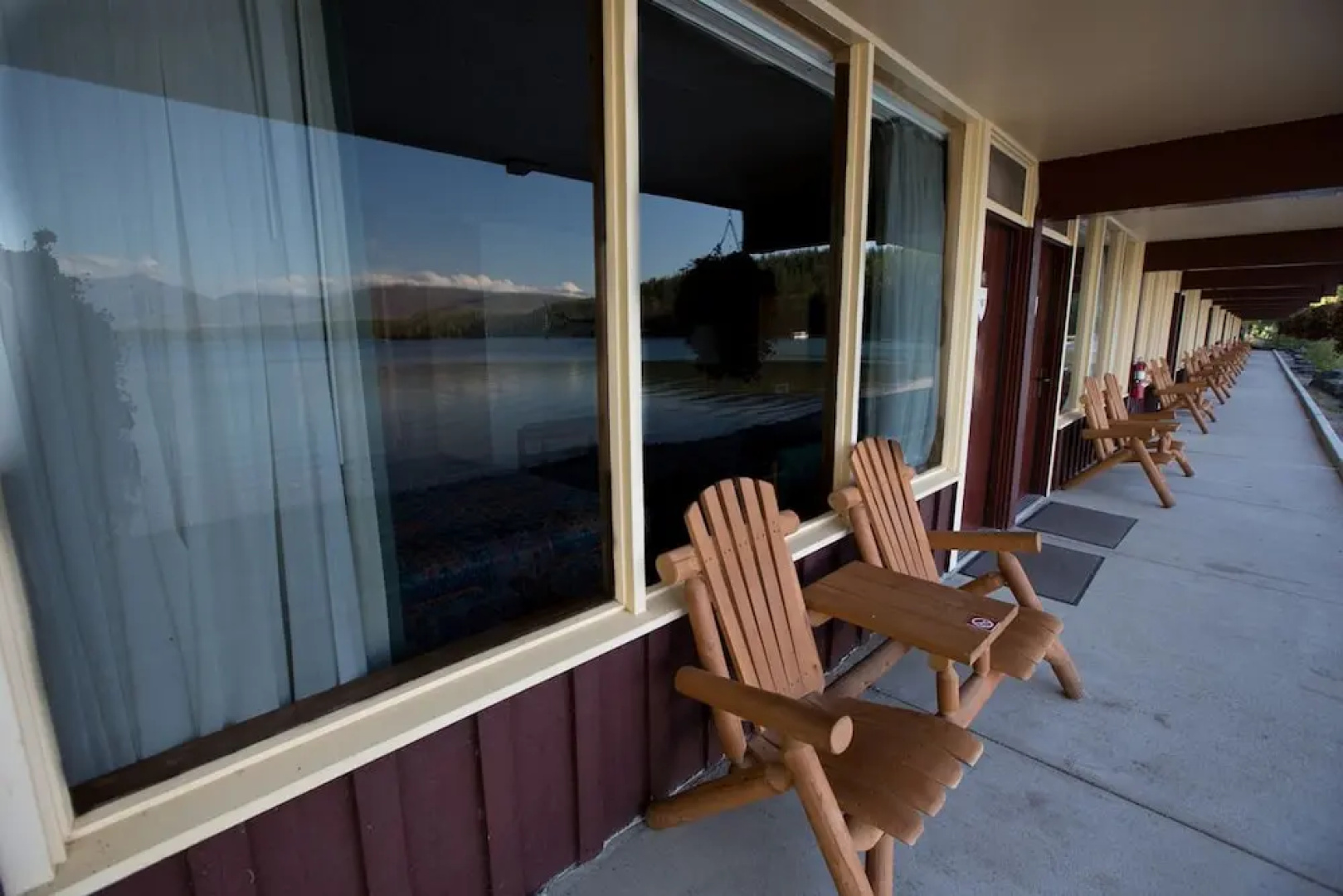 Village Inn At Apgar - Inside the Park