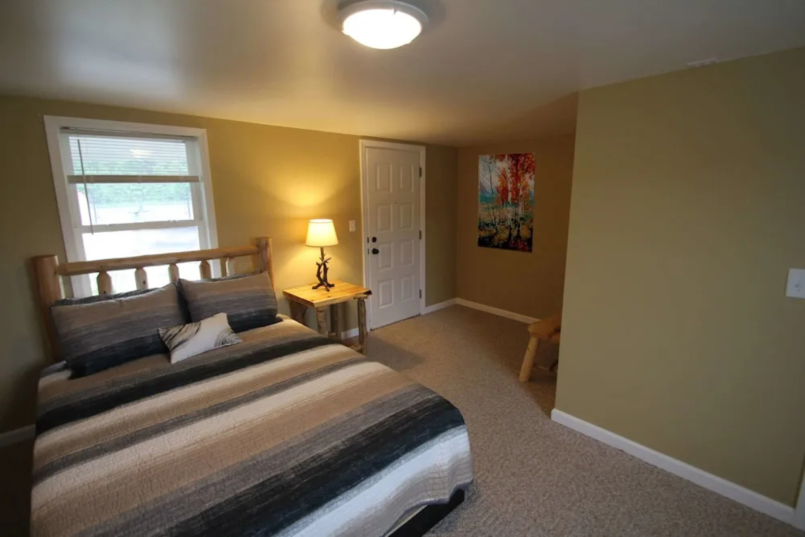 Mackinac Lake Trail Motel