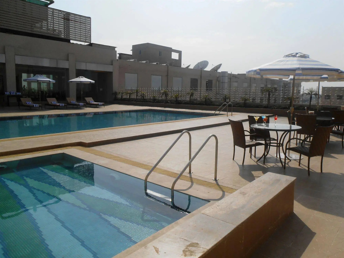 Country Inn & Suites by Carlson, Meerut