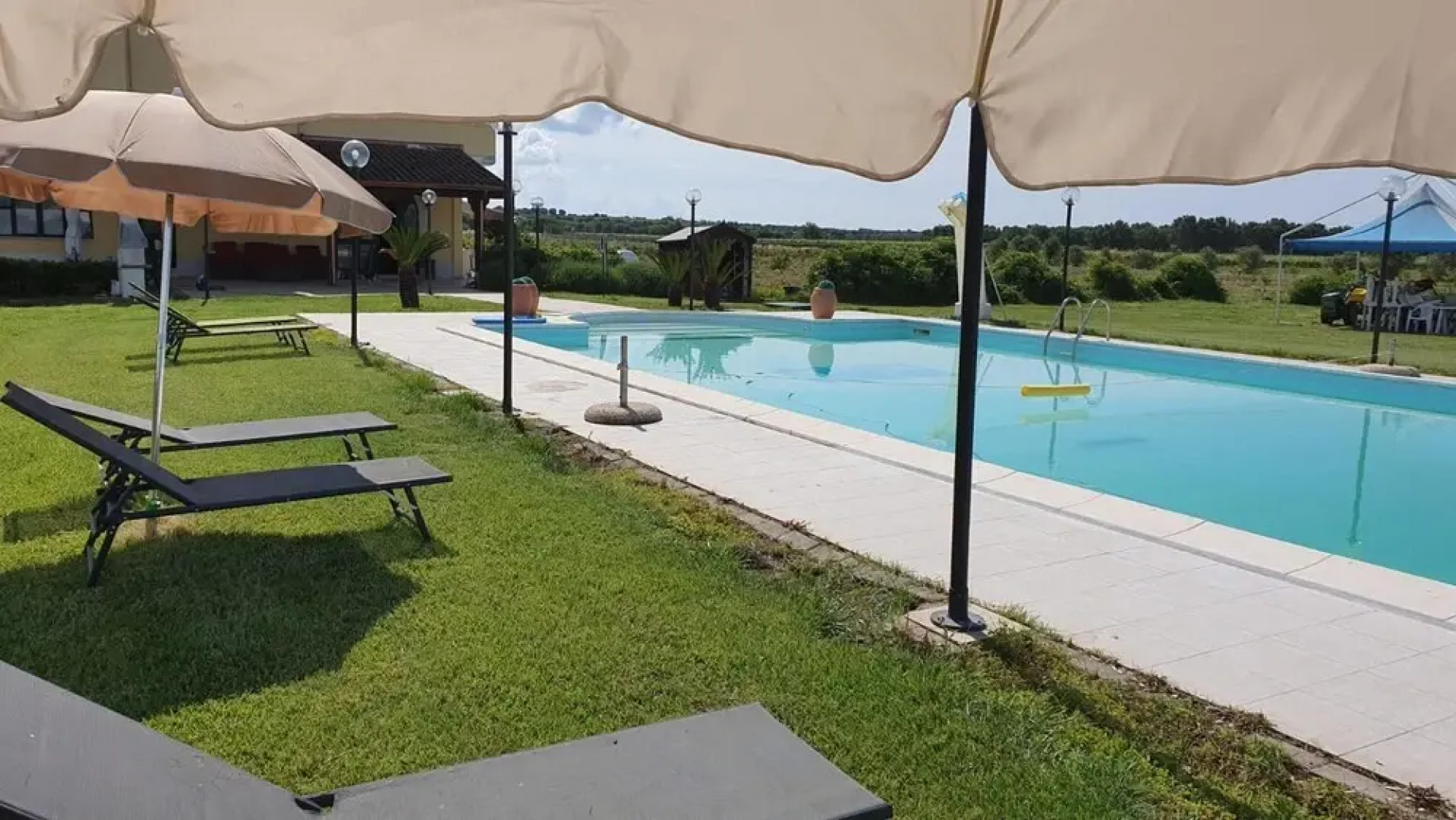 Bungalow With one Bedroom in Lizzano, With Shared Pool and Wifi Near the Beach