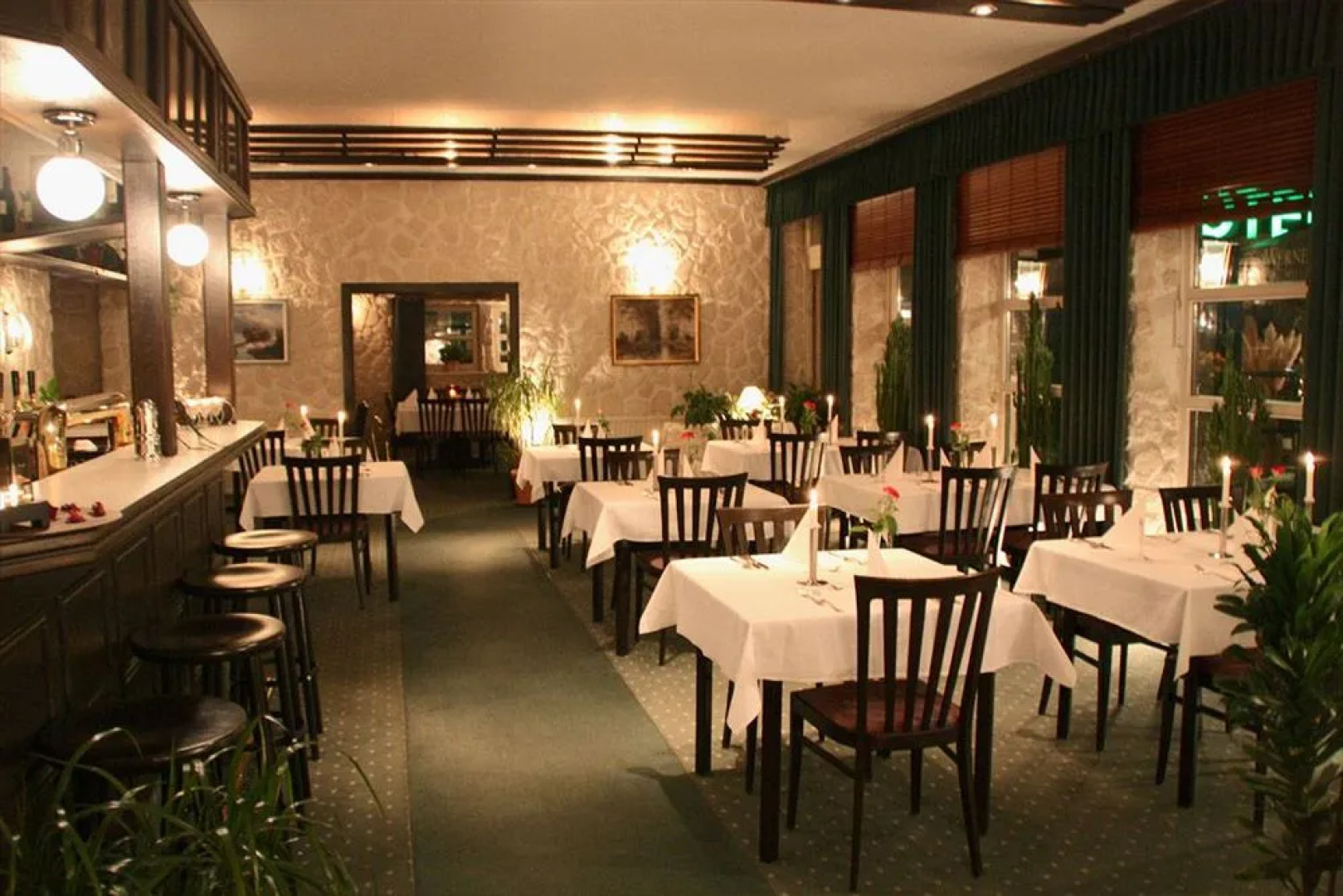 Hotel & Restaurant 5 Linden