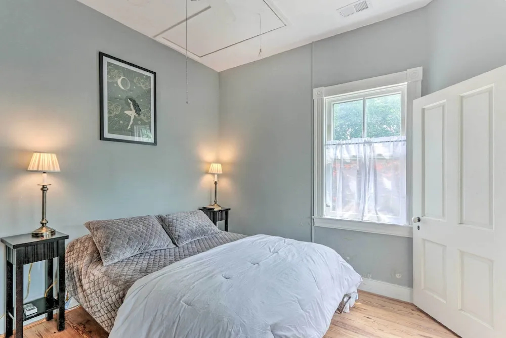 Historic Townhome in Downtown Shepherdstown!