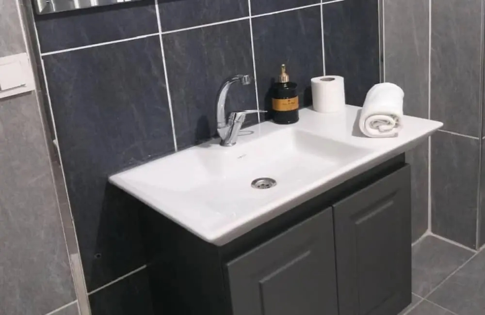 Gorgeous Villa With Private Pool in the Heart of Nature in Izmit Kocaeli