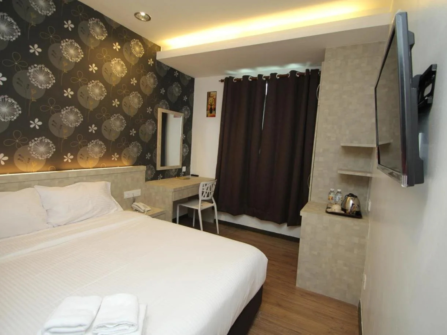 Century Inn Hotel