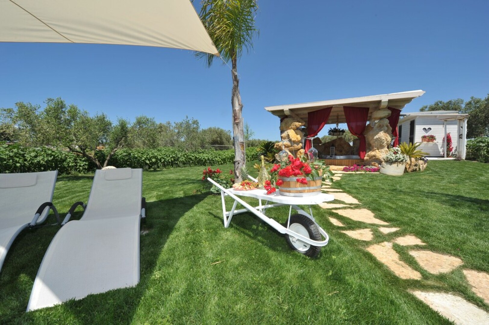 Il Giardino dei Flintstones B&B