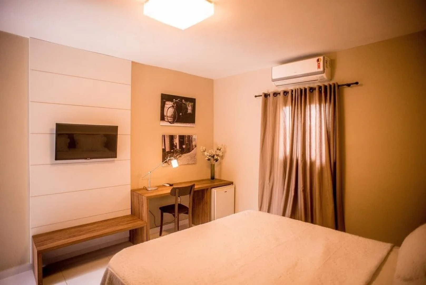 Jia Sheng Century Hotel