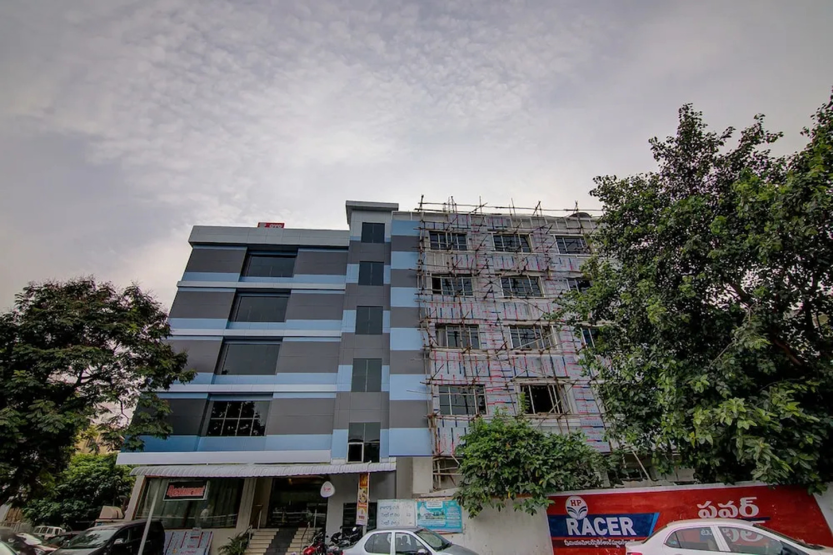 OYO 2653 The Orange Hotel