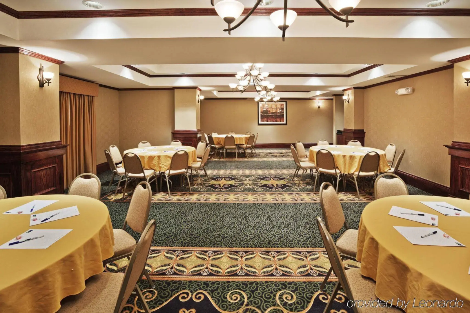 Holiday Inn Express & Suites McAlester by IHG
