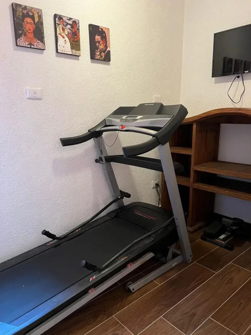 Casa Colonial en Pueblo Mágico by Adhoc