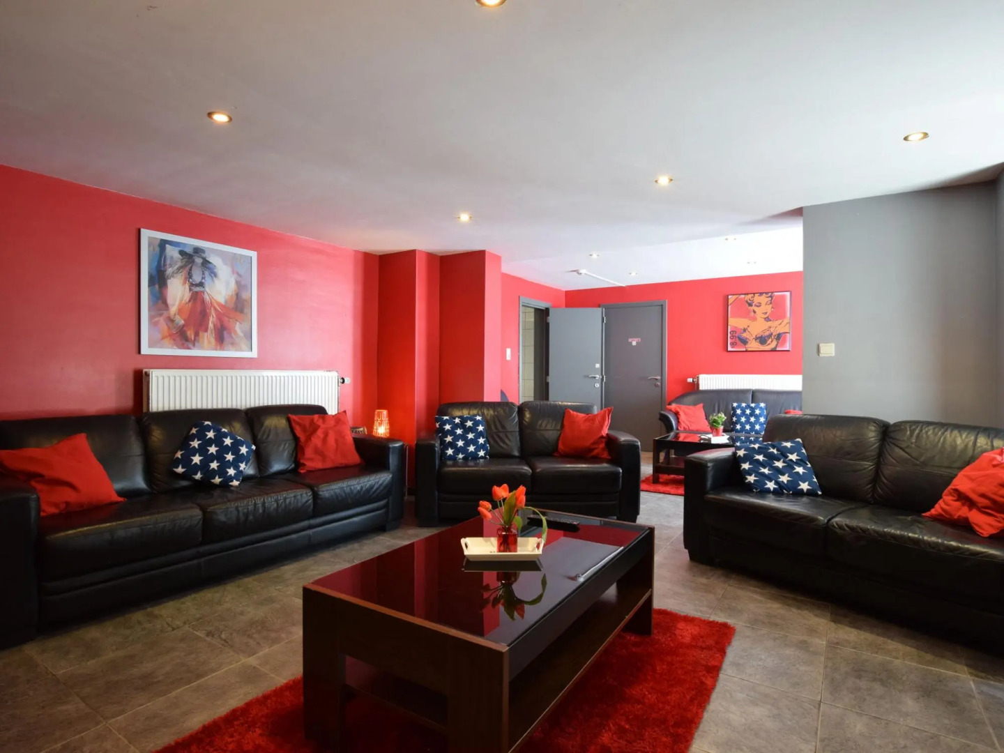 Pleasant Holiday Home with Sauna and Jacuzzi in Courtil