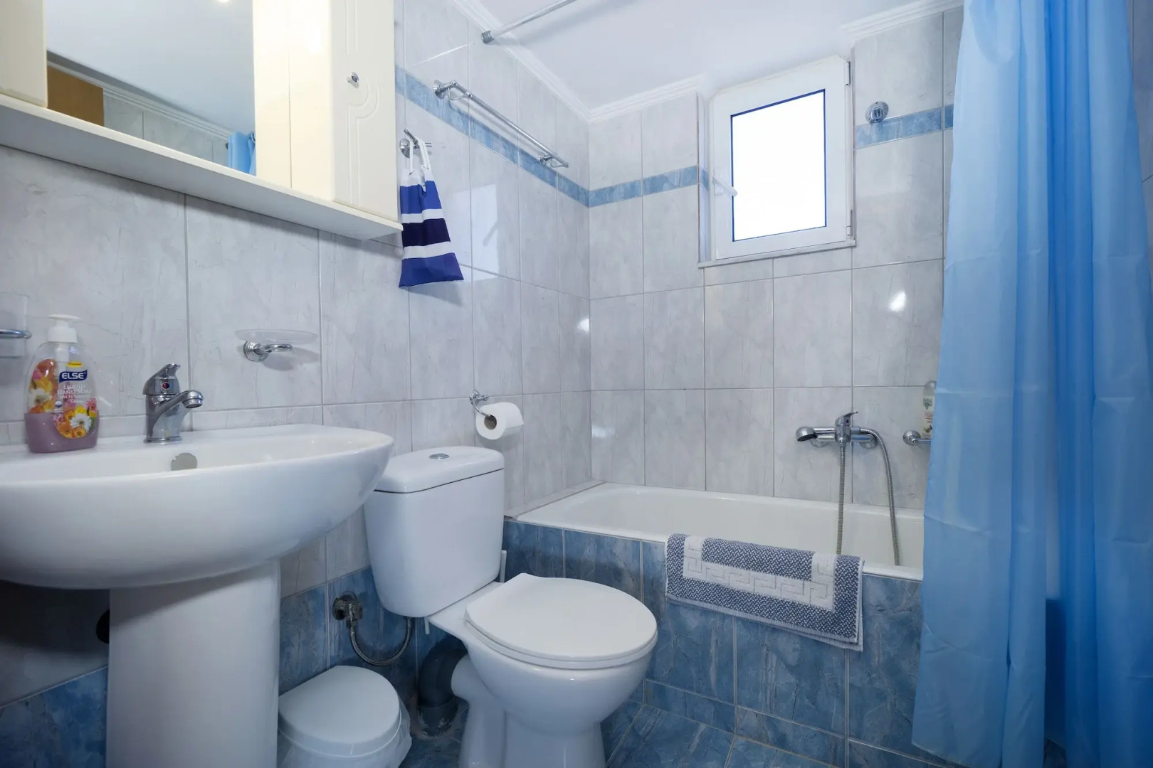 Skamagkas M. Apartments