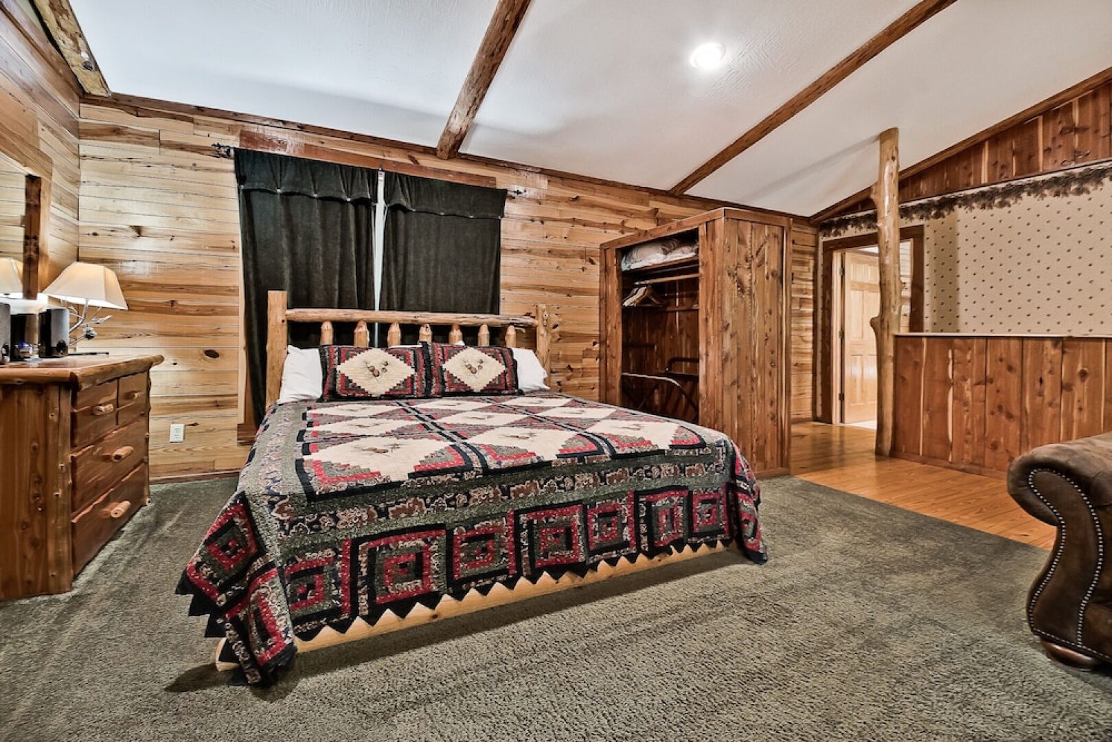 Lake Forest Luxury Log Cabins