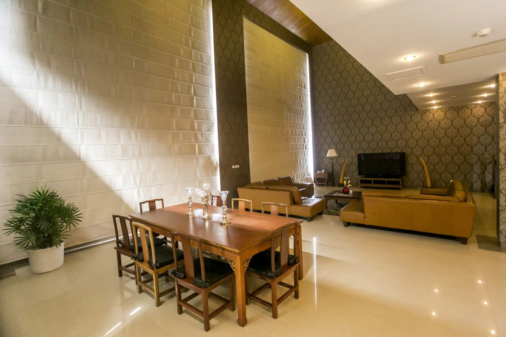 Lagos Oriental Hotel