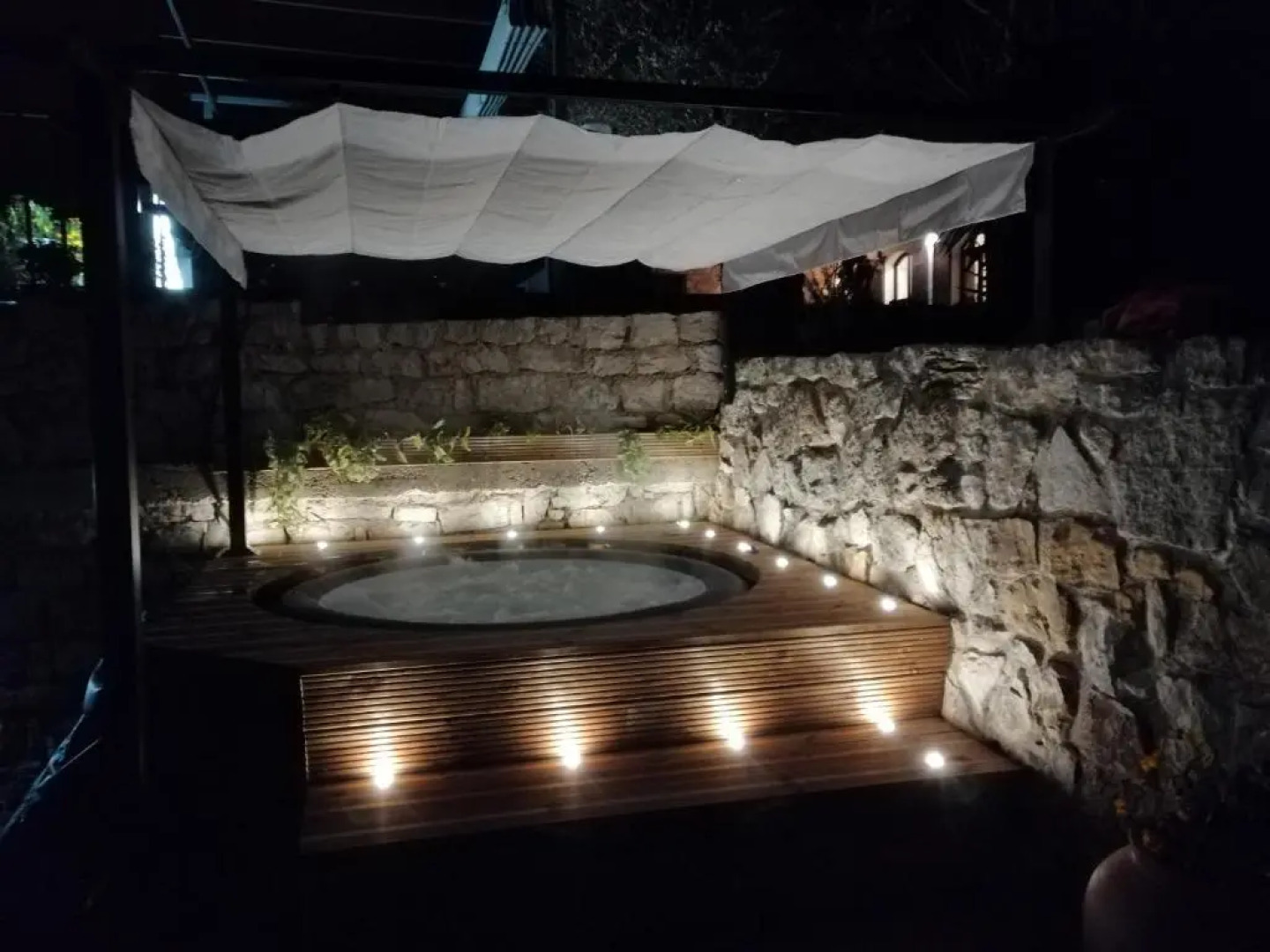 Les Lodges De lOliveraie De Virevent