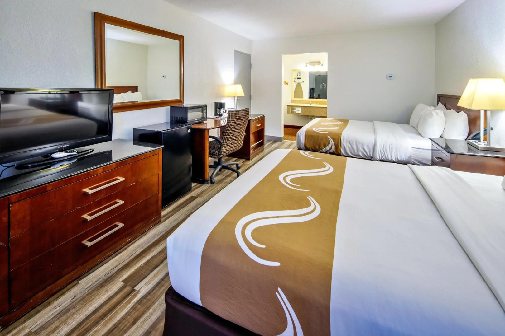 Quality Inn & Suites Lake Havasu City