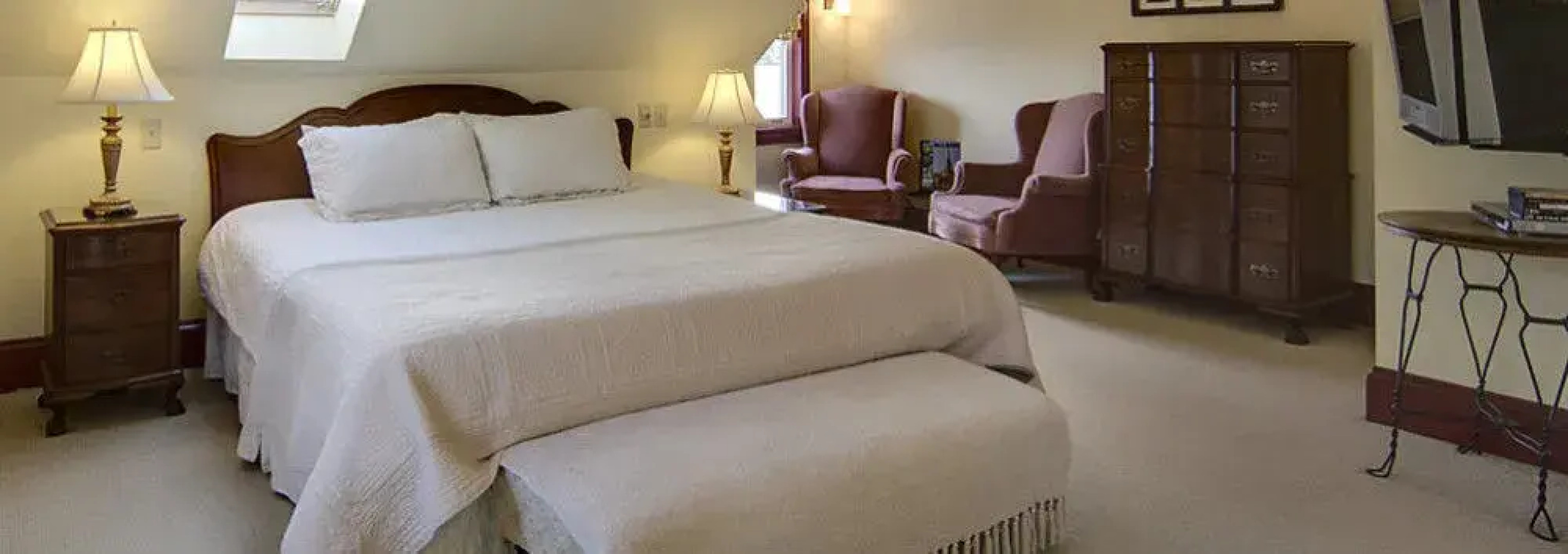 Salt Shaker Deli & Inn