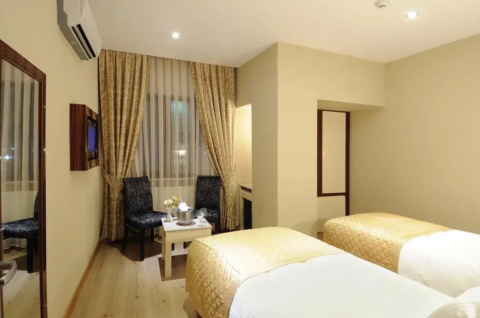 The City Port Hotel