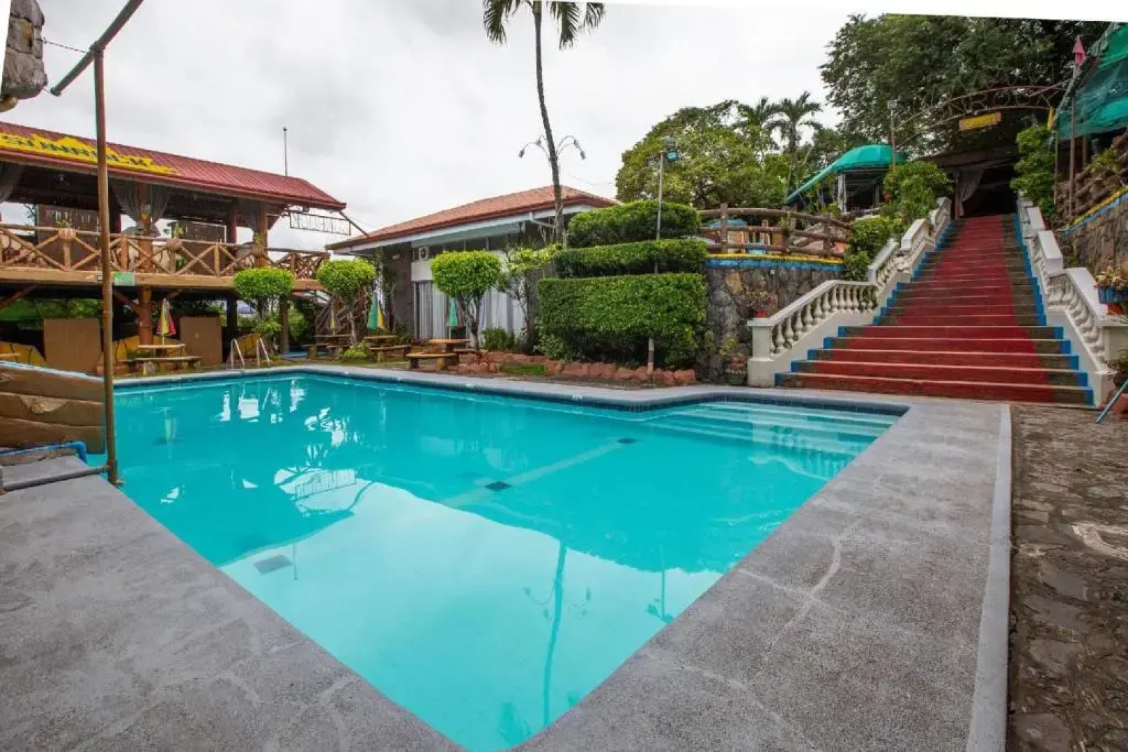 Sunrock Resort by OYO Rooms
