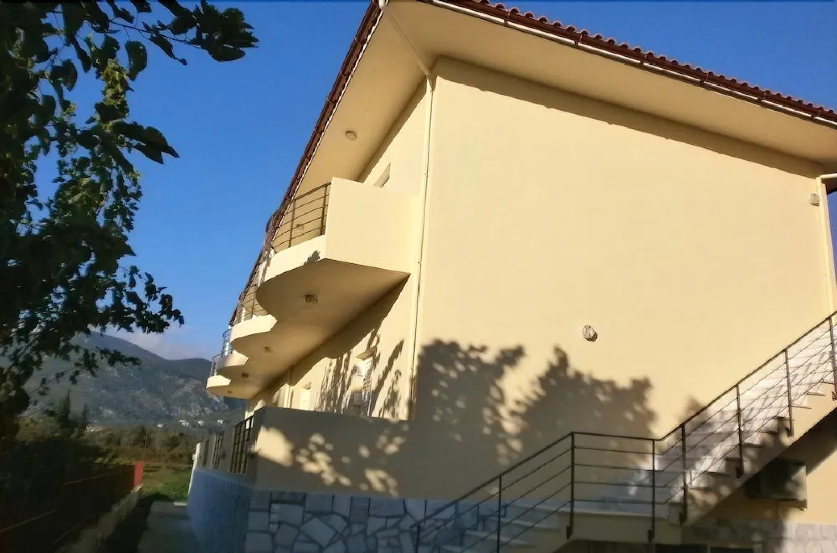 Artemis Marina Apartments