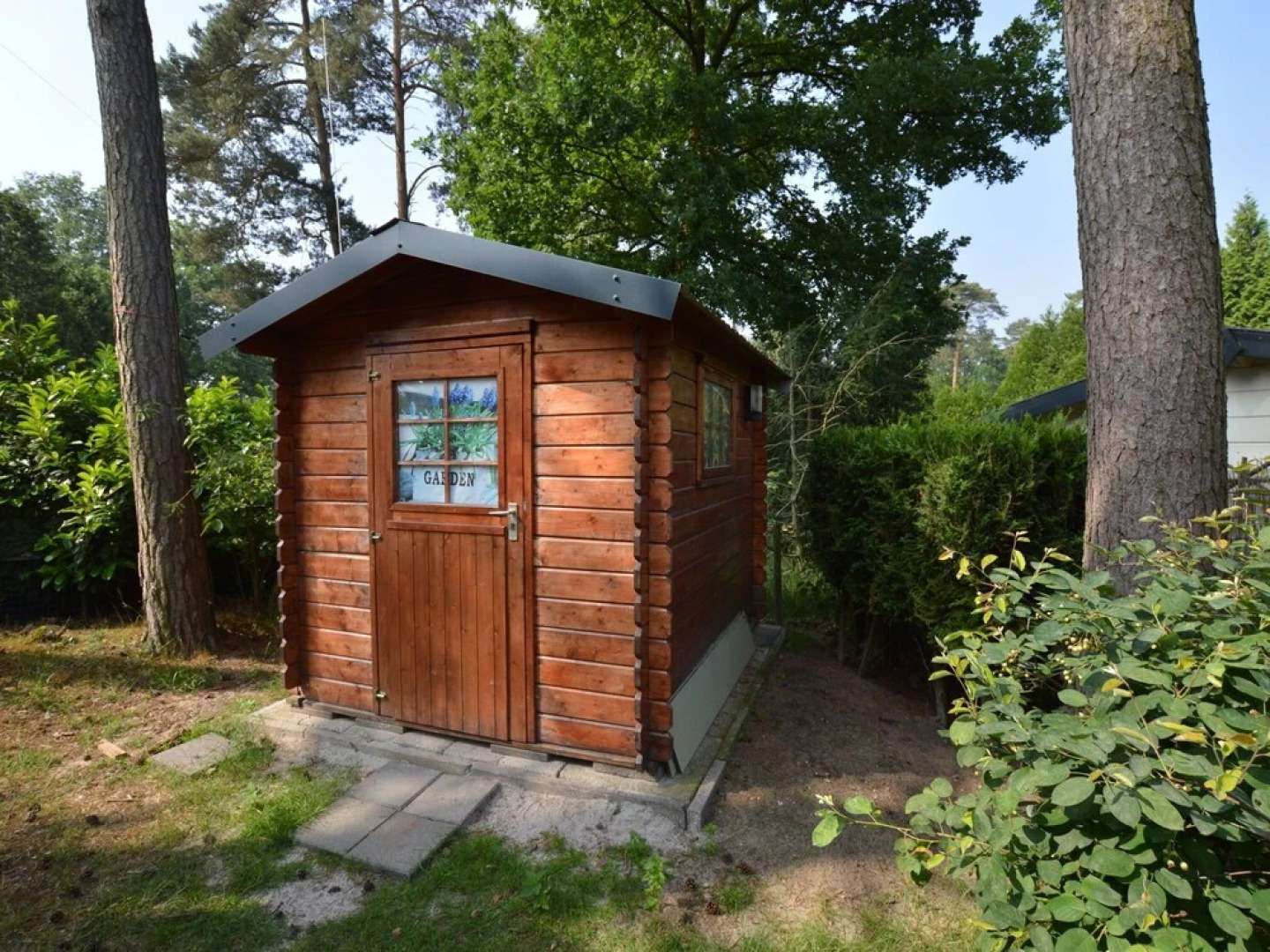 Beautiful Chalet in Gilze en Rijen by the Forest