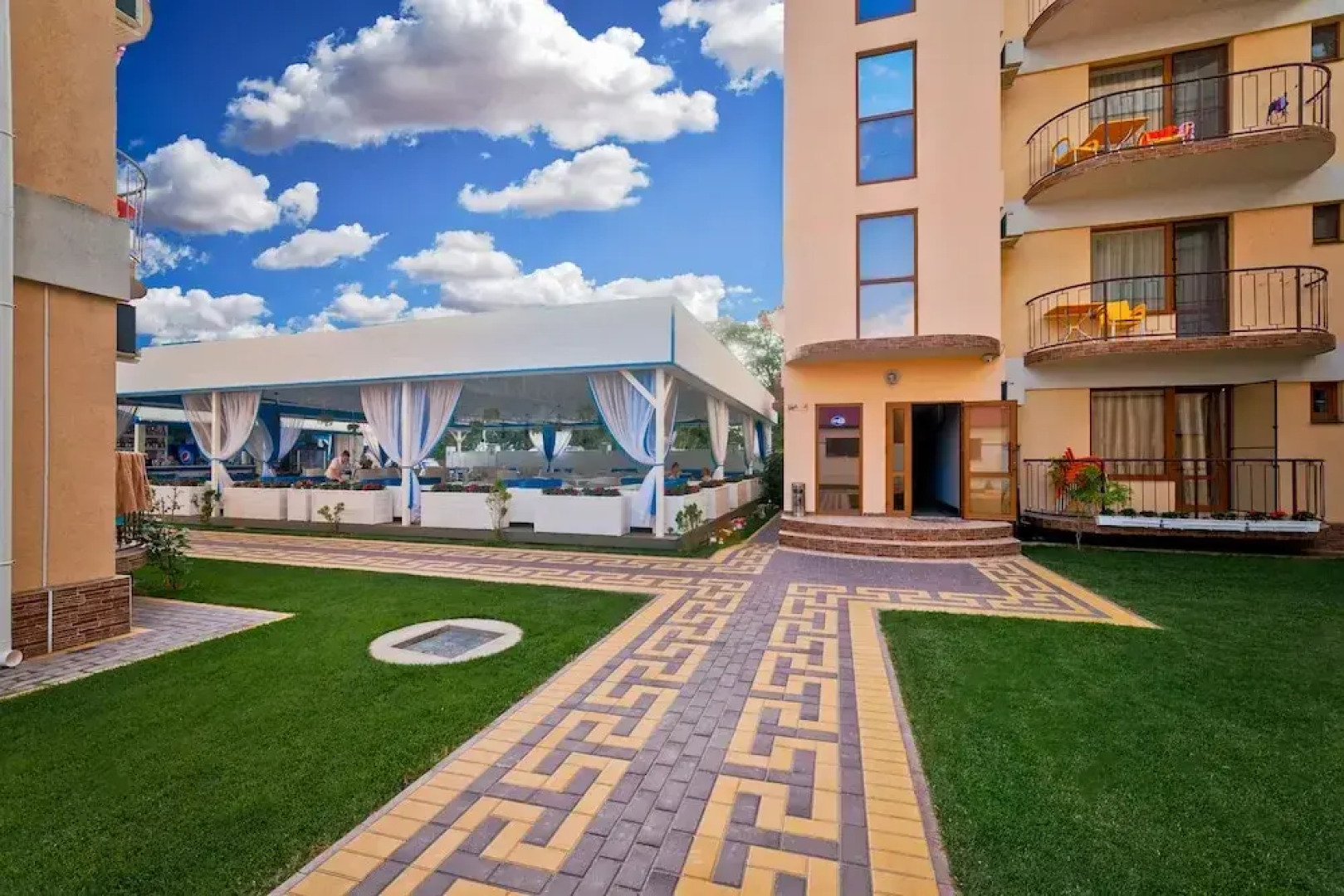 Отель «Гранд Море»