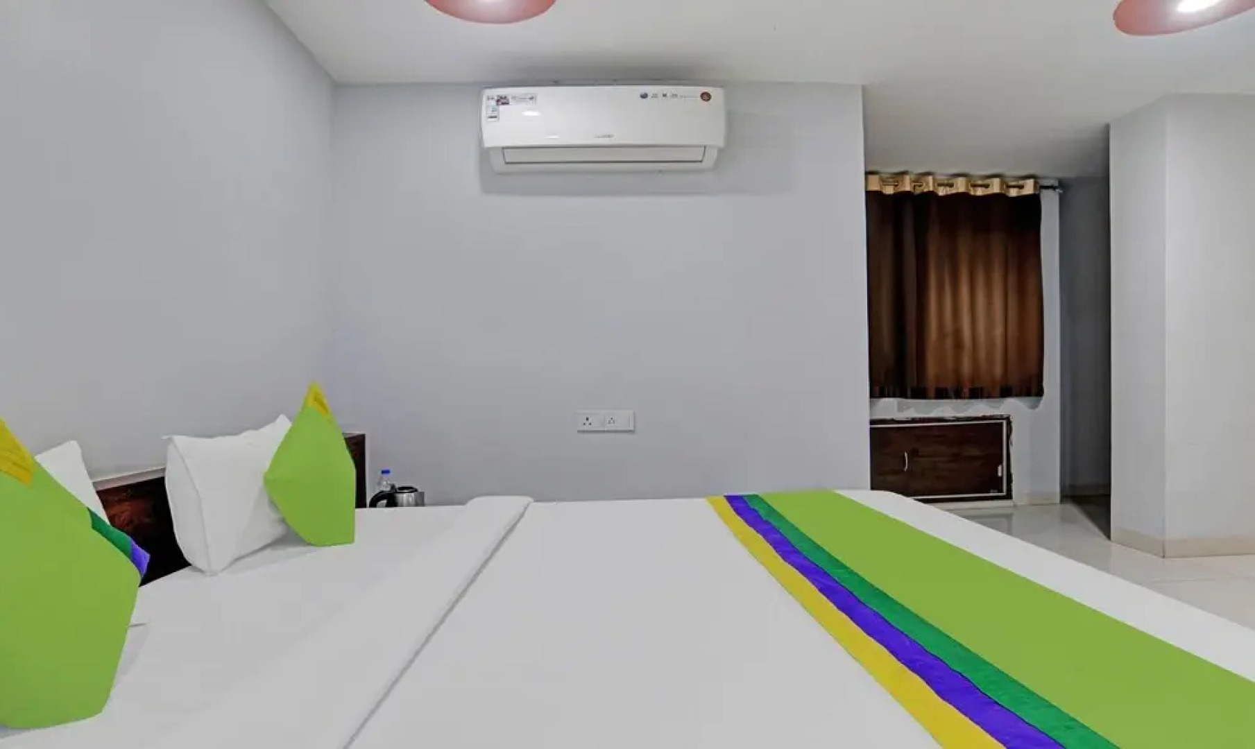 Oyo 9719 Hotel Relax Inn