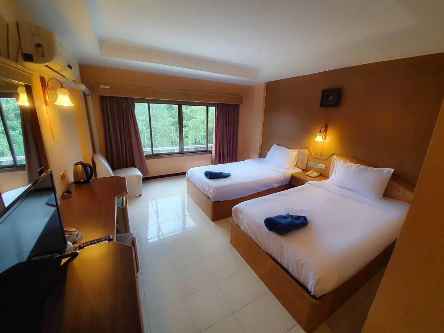 Highway Hotel Khon Kaen