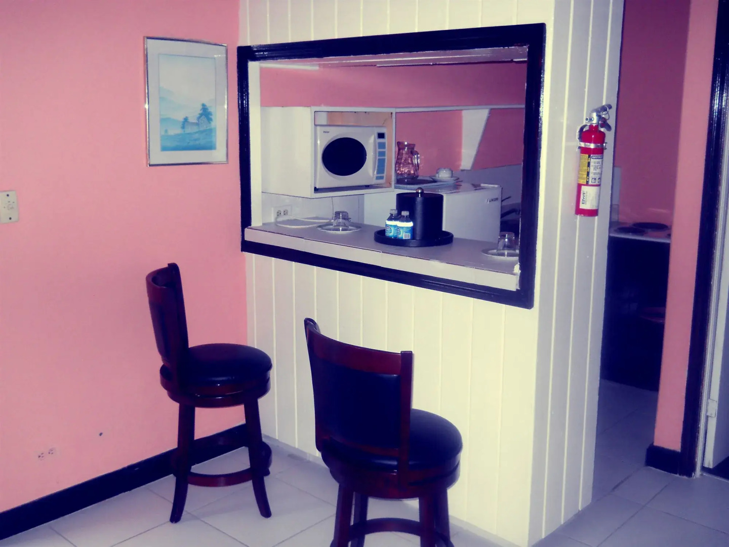 Coral Harbour Beach House And Villas