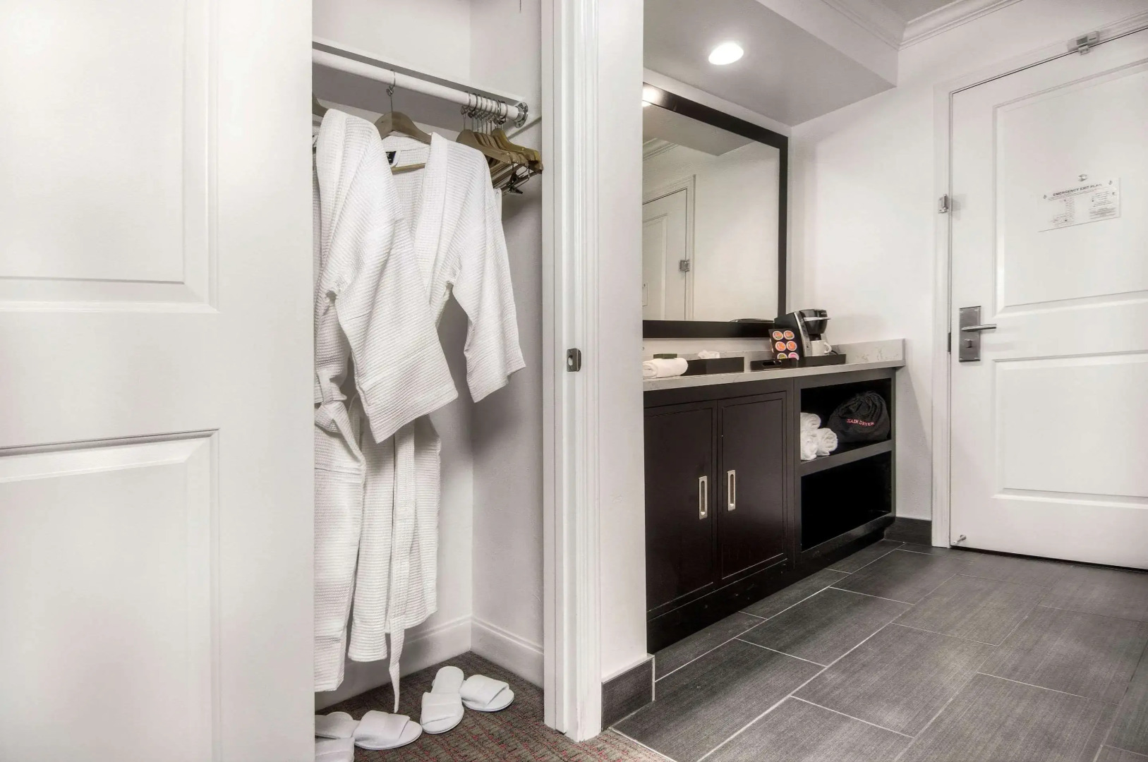 Aggie Inn, an Ascend Collection Hotel