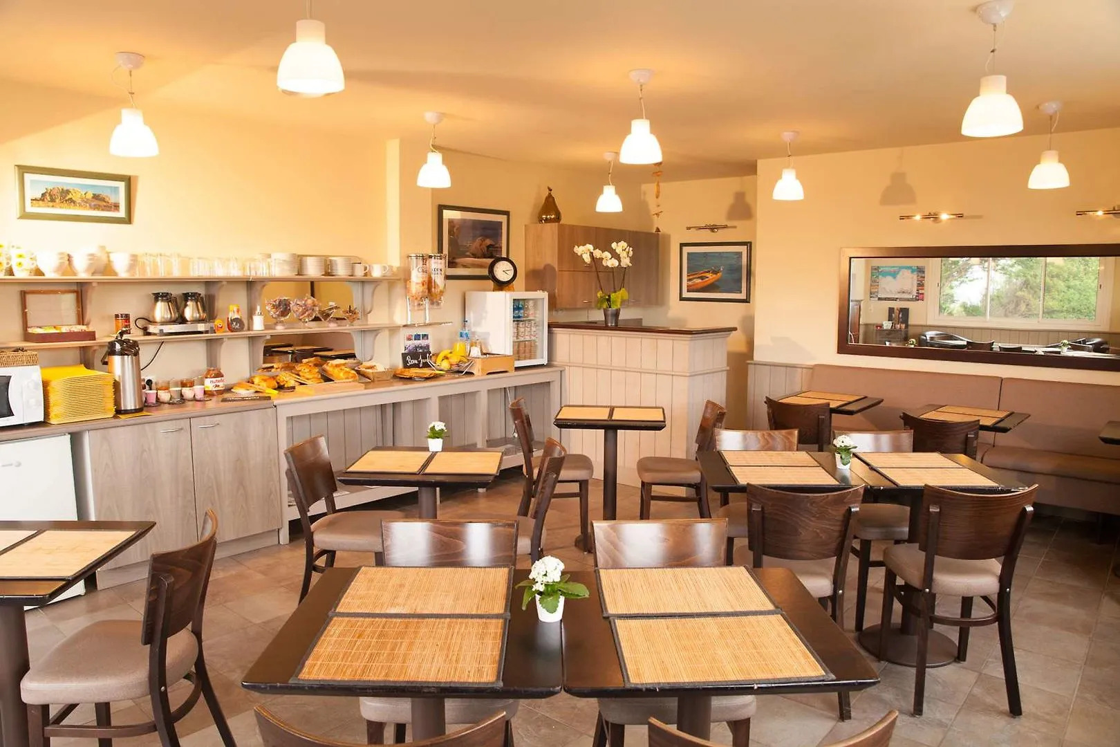 Brit Hotel Lannion - Perros Guirec