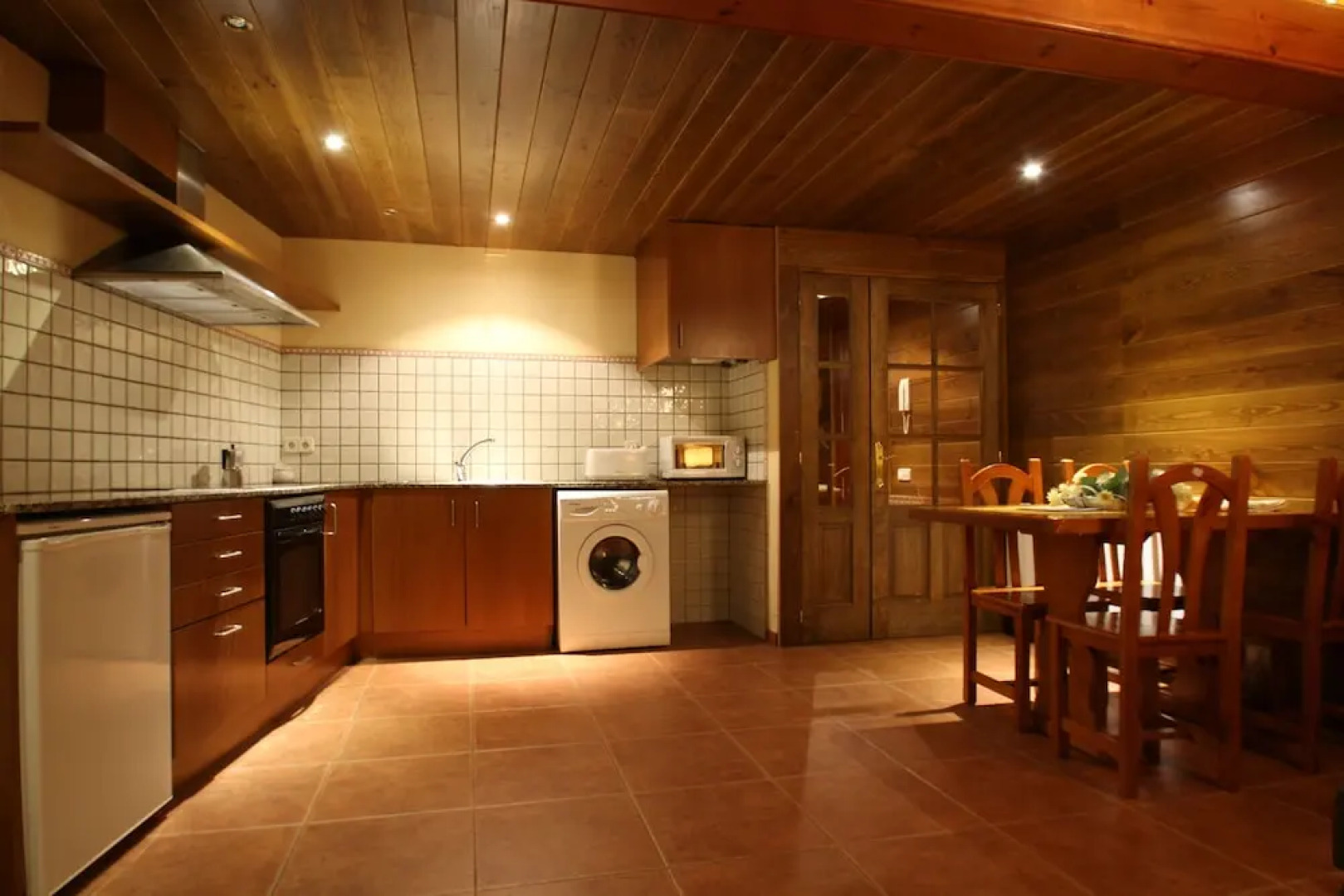 Apartaments Piteus Casa Dionís