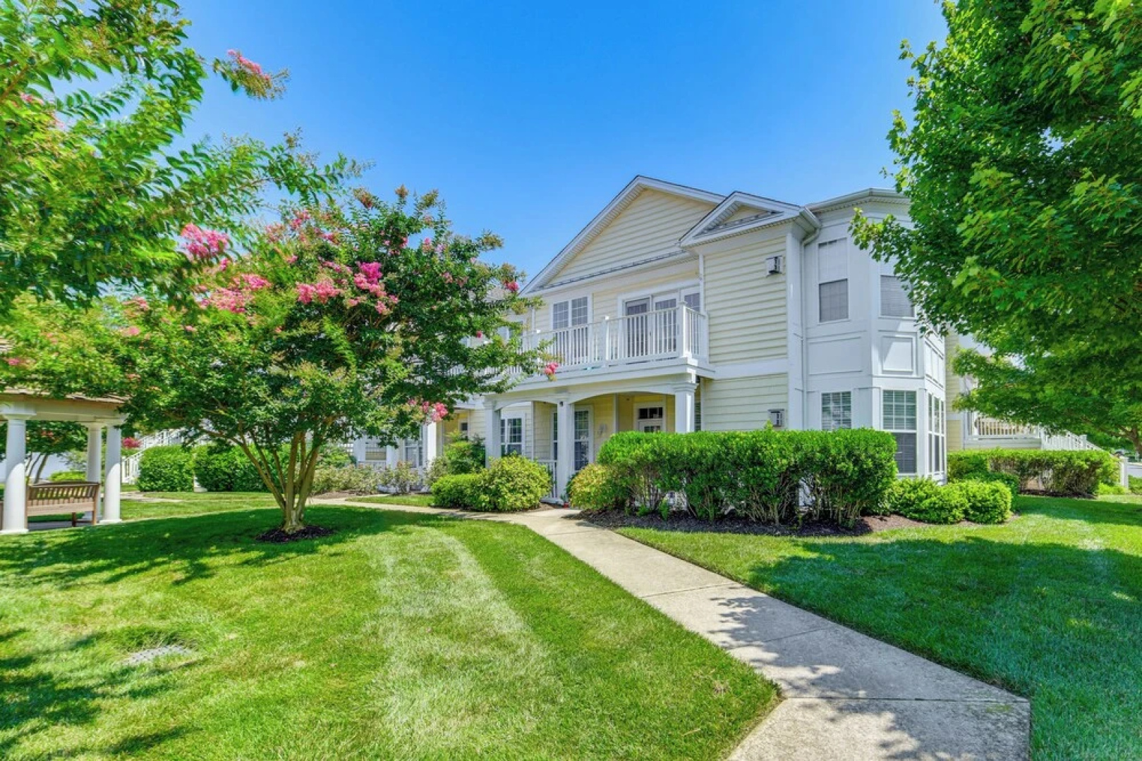 Pet-friendly Ocean View Condo w/ Community Perks!
