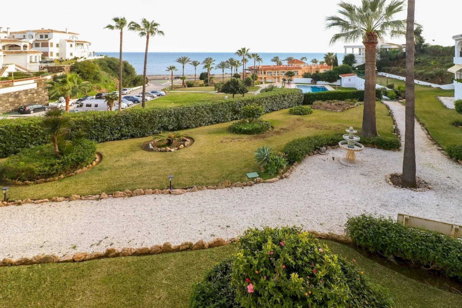 La Costa Paradise - Amazing Beachfront Apartment, Glazed Terrace With Sea Views