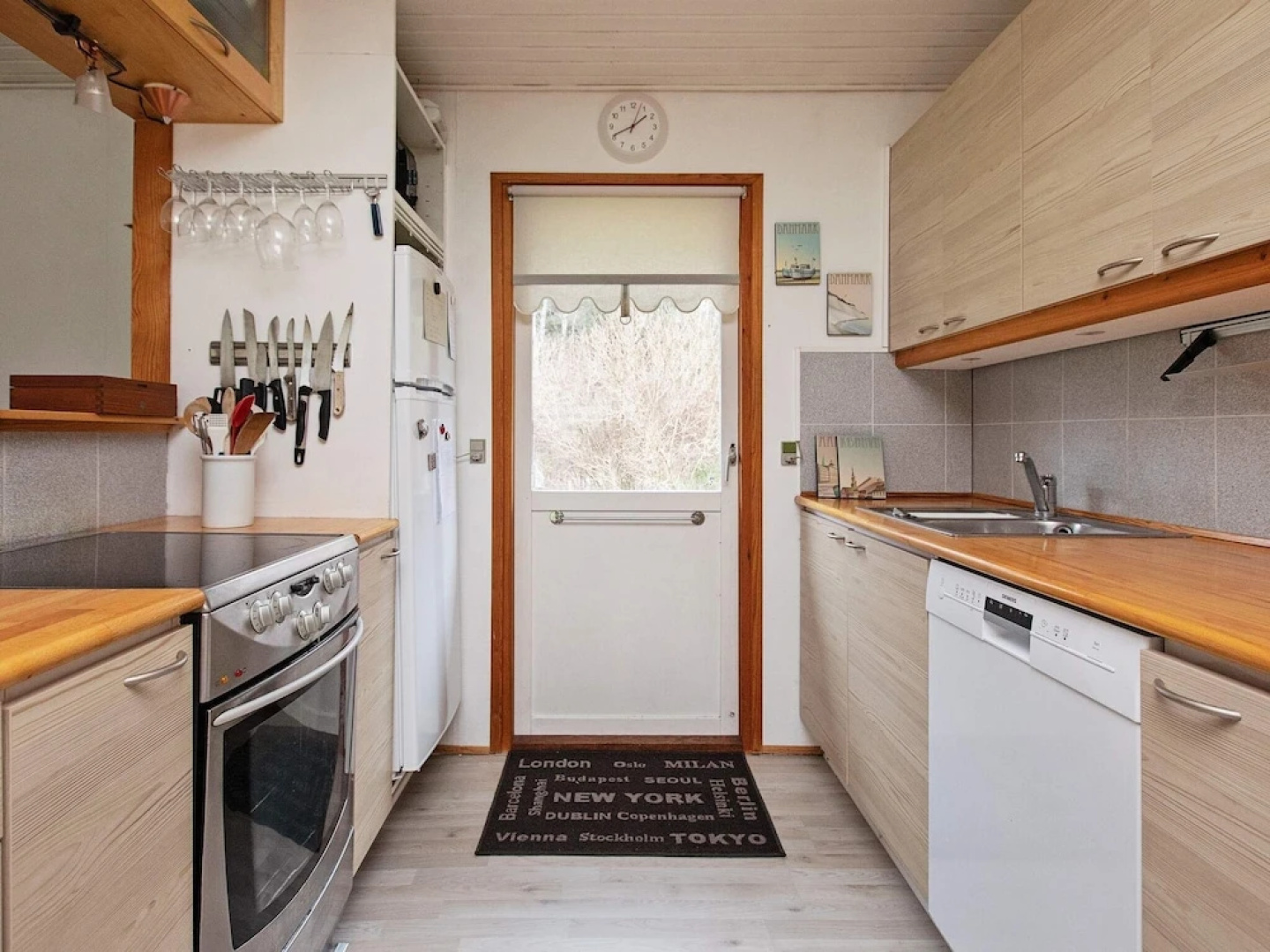 Relaxing Holiday Home in Højby Near Sea