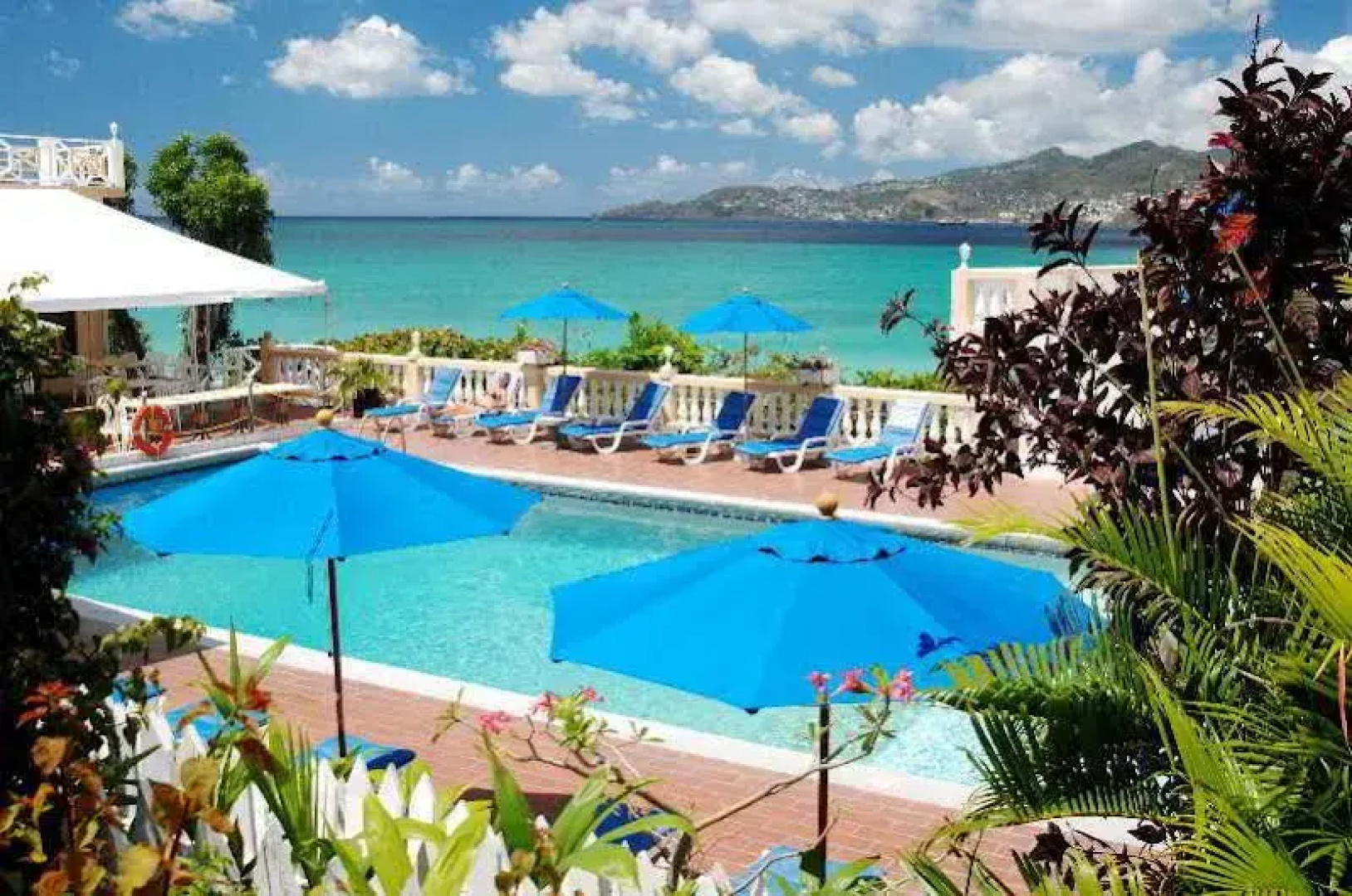 The Flamboyant Hotel & Villas