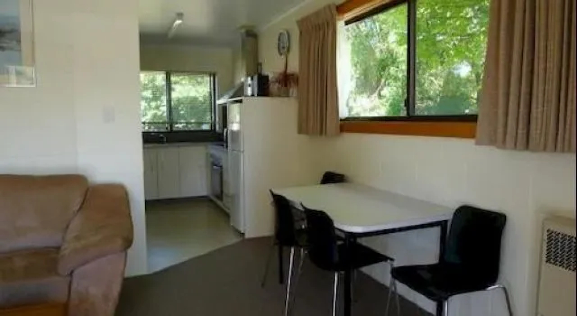 Willaway Motel Apartments