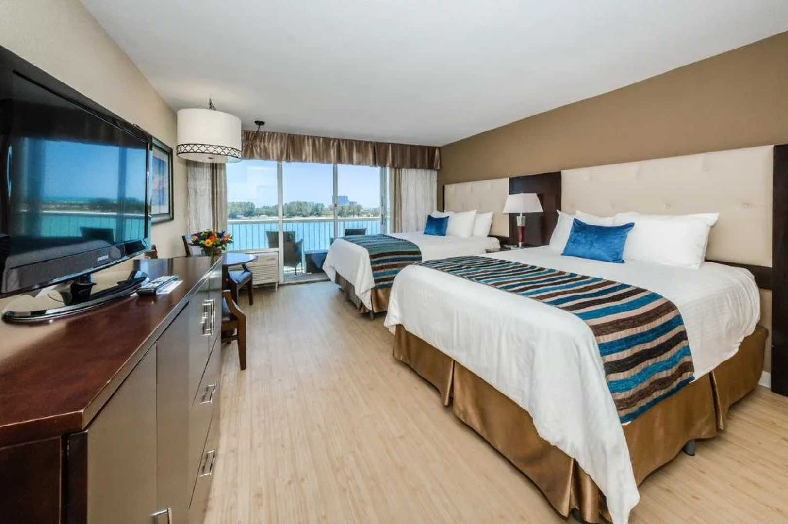 DreamView Beachfront Hotel & Resort