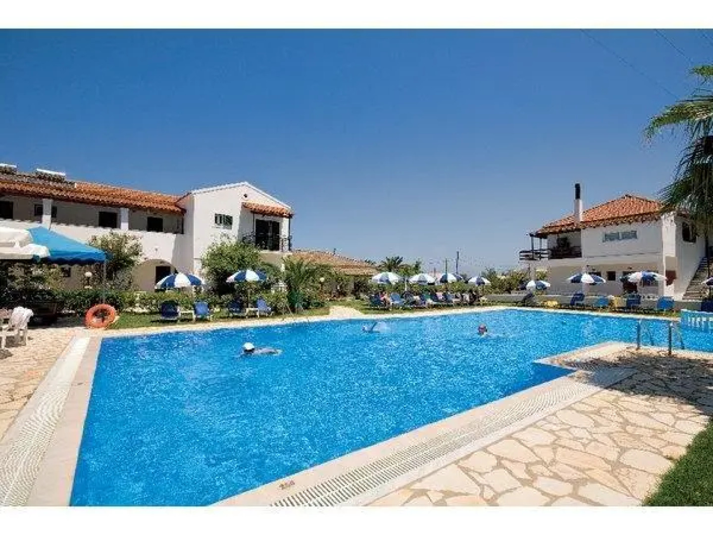 Takis & Efi Apartments