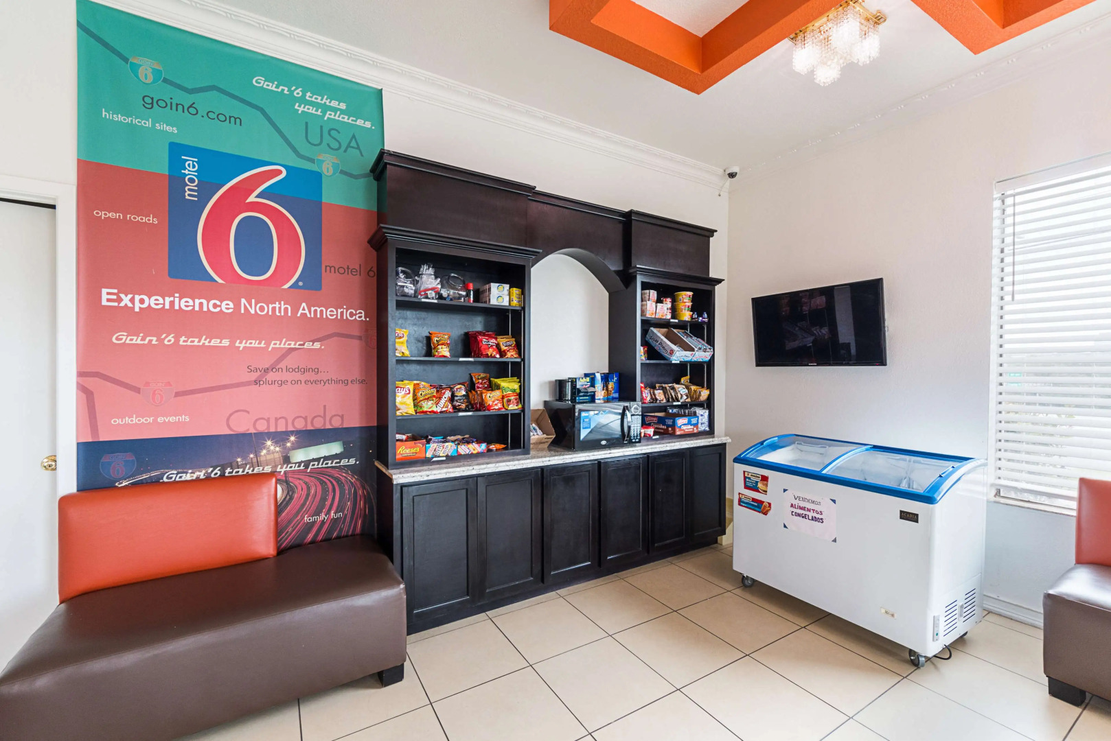 Motel 6 San Antonio, TX - Fiesta Trails