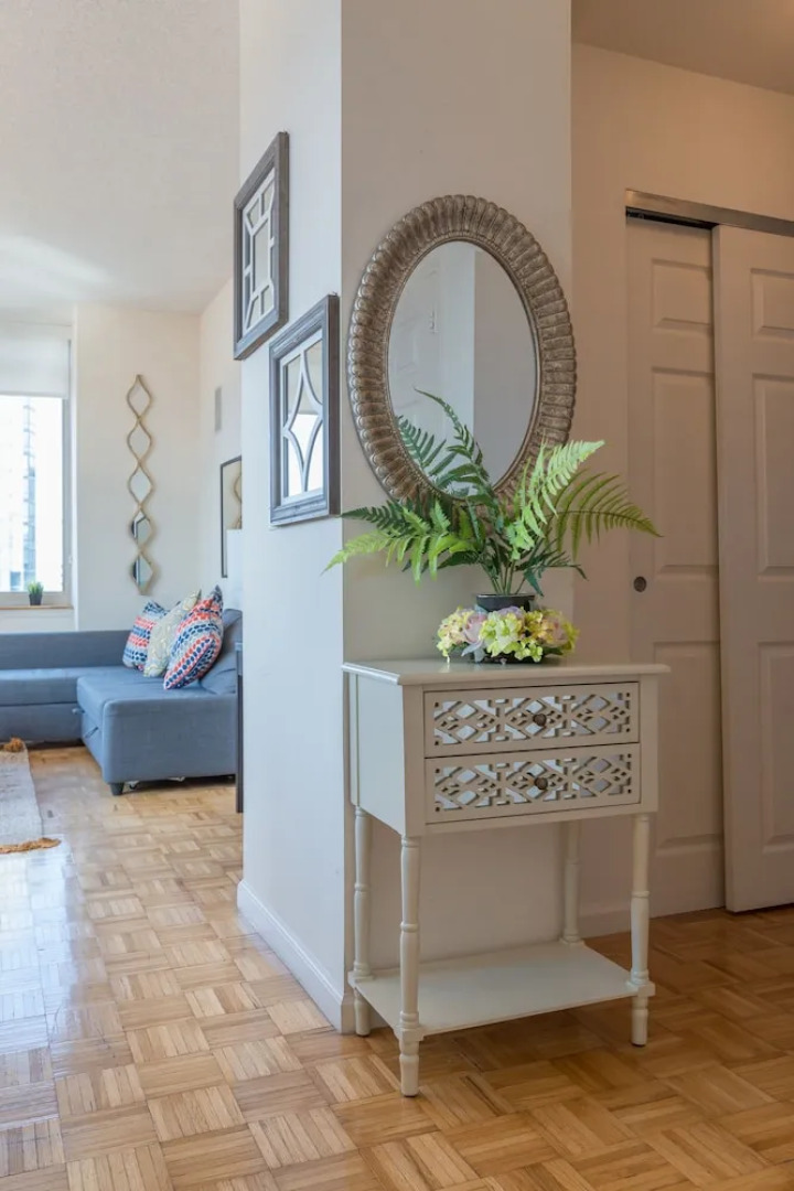 Skyline Luxury Home Suites at Newport